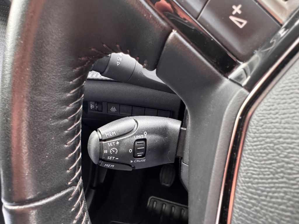 208 BlueHDi 100 Allure