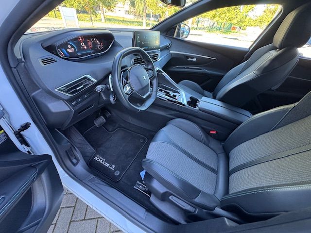 5008 BlueHDi 130 EAT8 Allure Pack