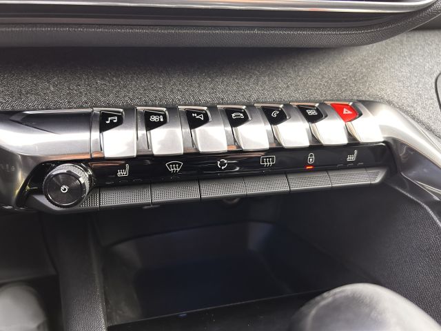 3008 PureTech 130 Stop & Start Allure