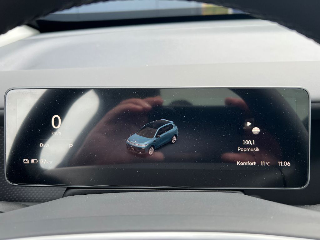 B10 67,1 kWh Design Pro Max