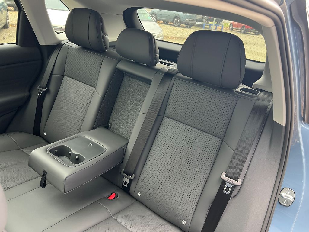 B10 67,1 kWh Design Pro Max