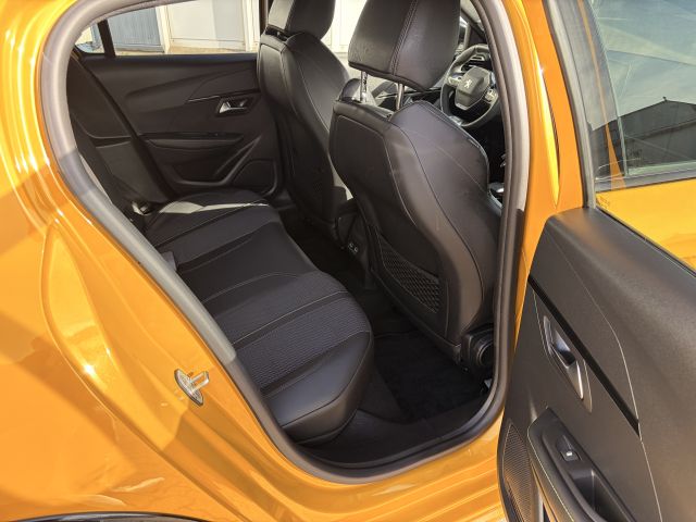 208 PureTech 130 EAT8 GT