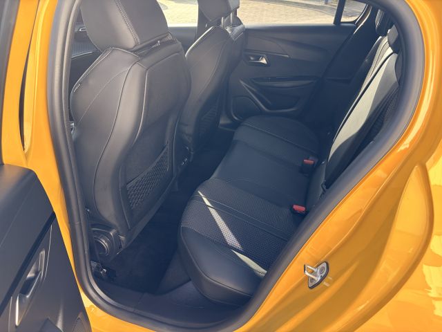 208 PureTech 130 EAT8 GT