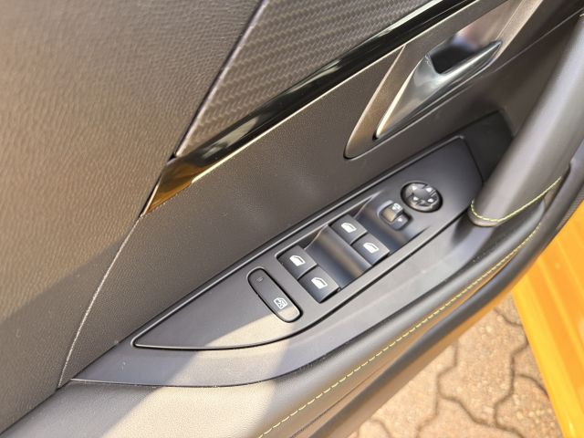 208 PureTech 130 EAT8 GT