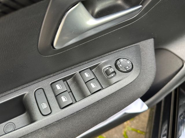 208 Elektromotor 136 Active Pack