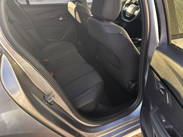 208 PureTech 100 EAT8 Allure Pack