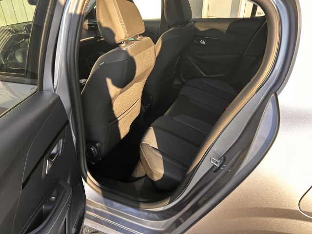 208 PureTech 100 EAT8 Allure Pack