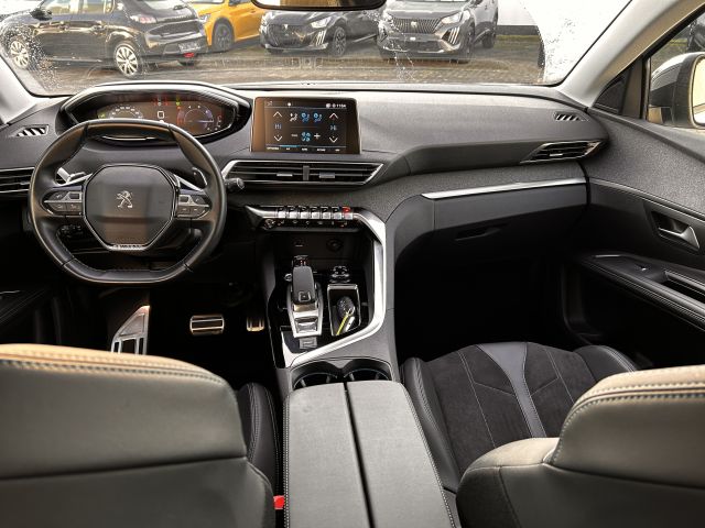 5008 BlueHDi 180 EAT8 Crossway