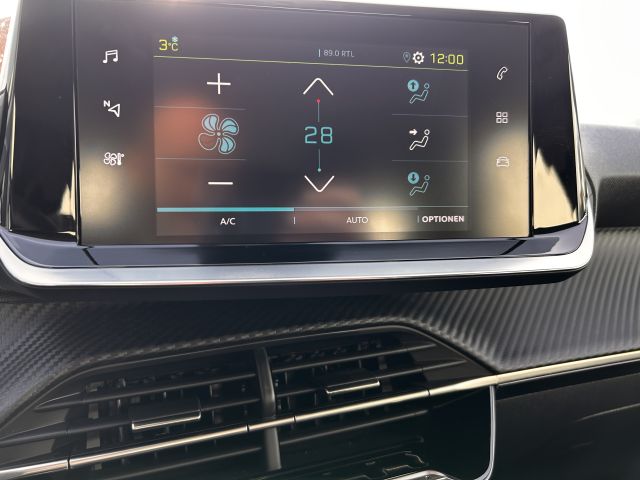 5008 BlueHDi 180 EAT8 Crossway