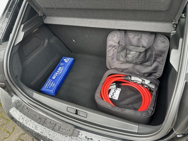 208 Elektromotor 136 Active Pack