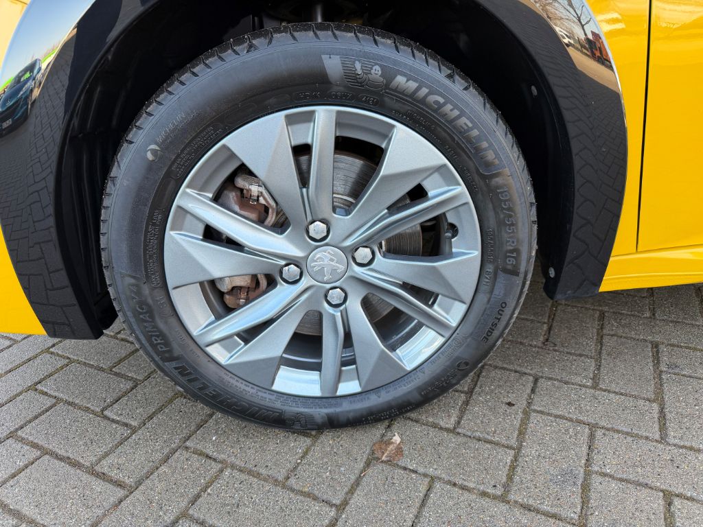 208 Elektromotor 136 Active Pack