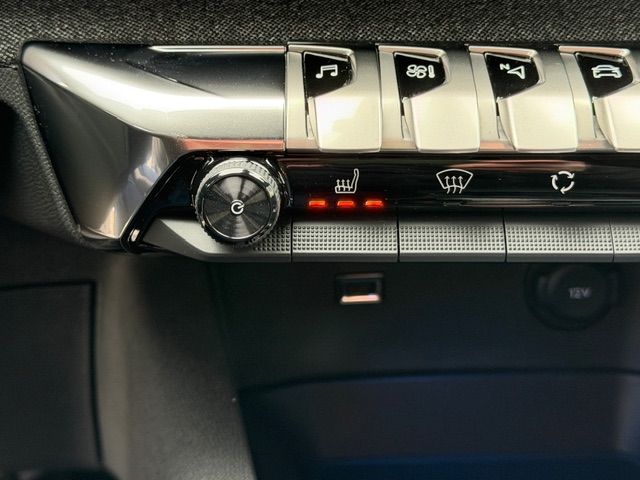 5008 PureTech 130 EAT8 Stop & Start Allure Pack