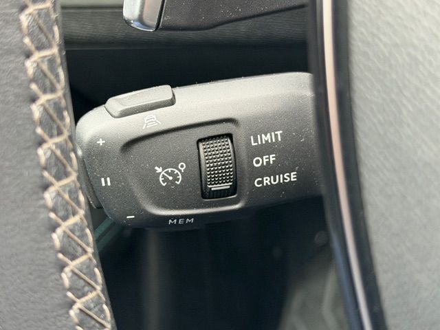 5008 PureTech 130 EAT8 Stop & Start Allure Pack