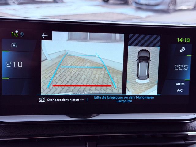 3008 Hybrid 225 e-EAT8 Allure