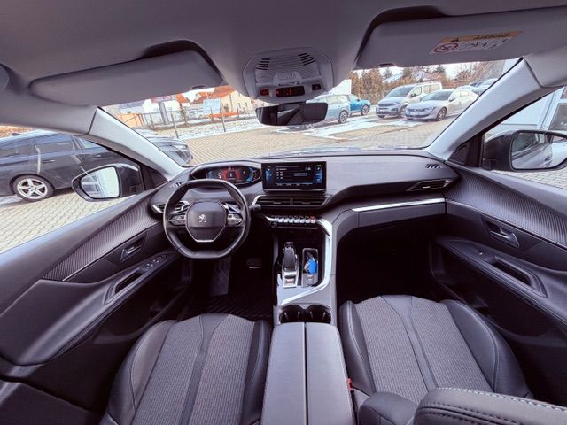 3008 Hybrid 225 e-EAT8 Allure