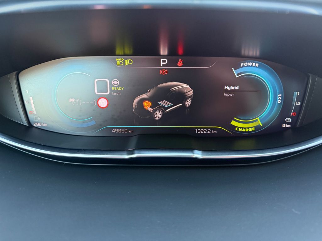 3008 Hybrid 225 e-EAT8 GT