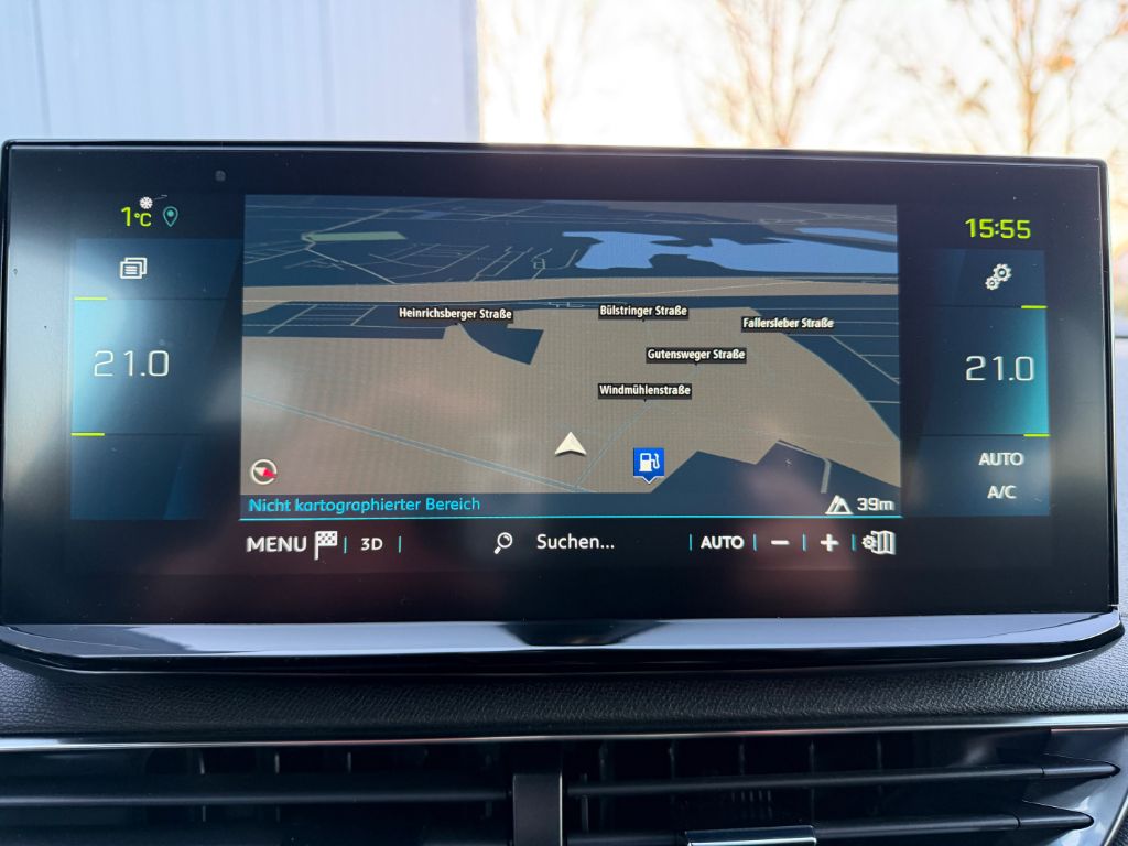 3008 Hybrid 225 e-EAT8 GT