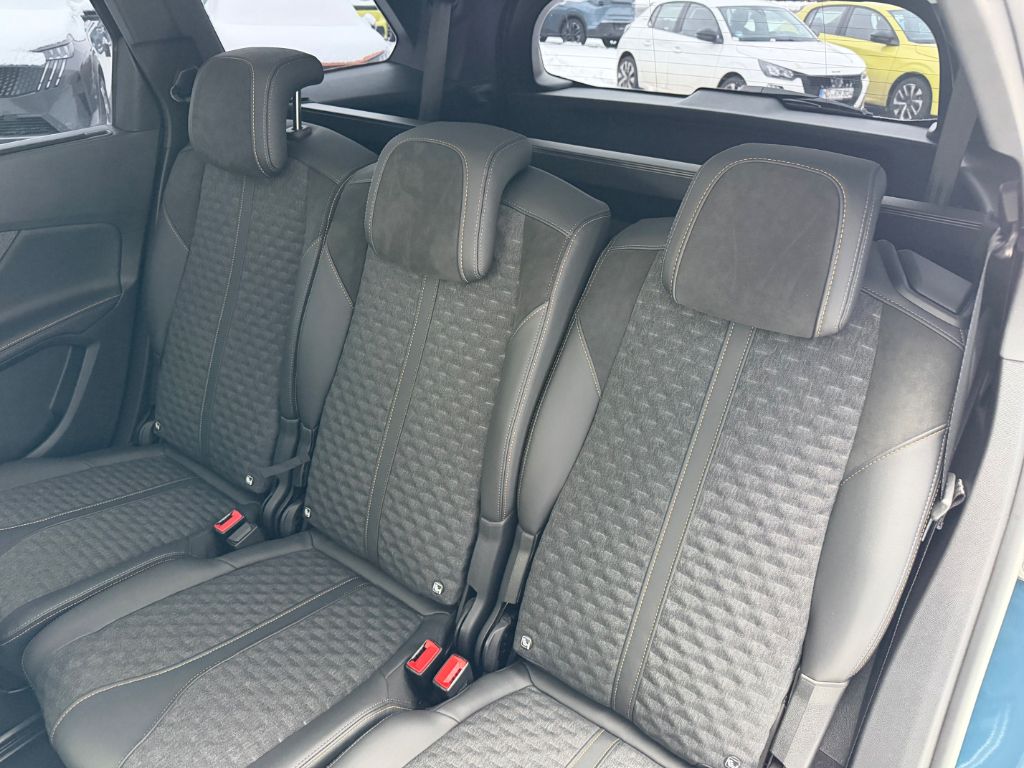 5008 BlueHDi 180 EAT8 Roadtrip