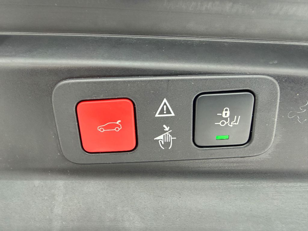 5008 BlueHDi 180 EAT8 Roadtrip