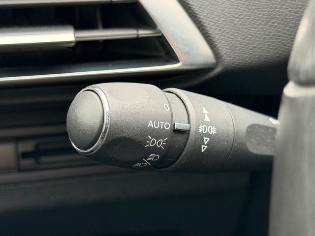 5008 PureTech 130 Allure