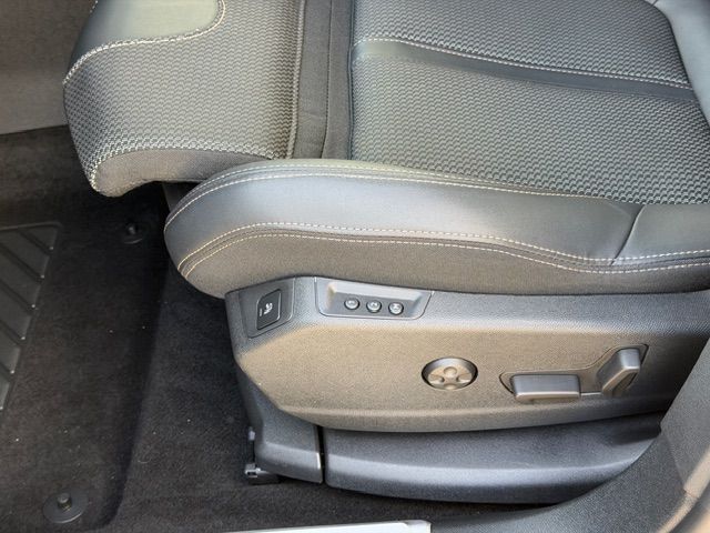 3008 PureTech 130 Stop & Start GPF EAT8 GT