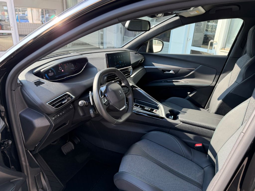 5008 BlueHDi 130 EAT8 Allure Pack