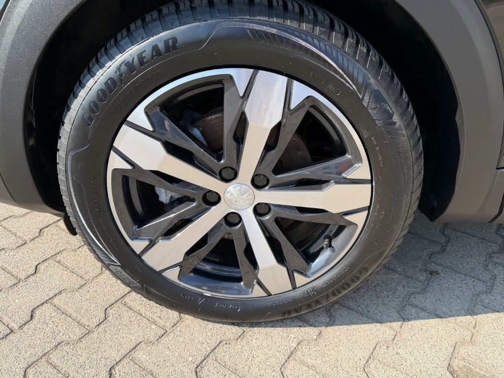 5008 BlueHDi 130 EAT8 Allure Pack