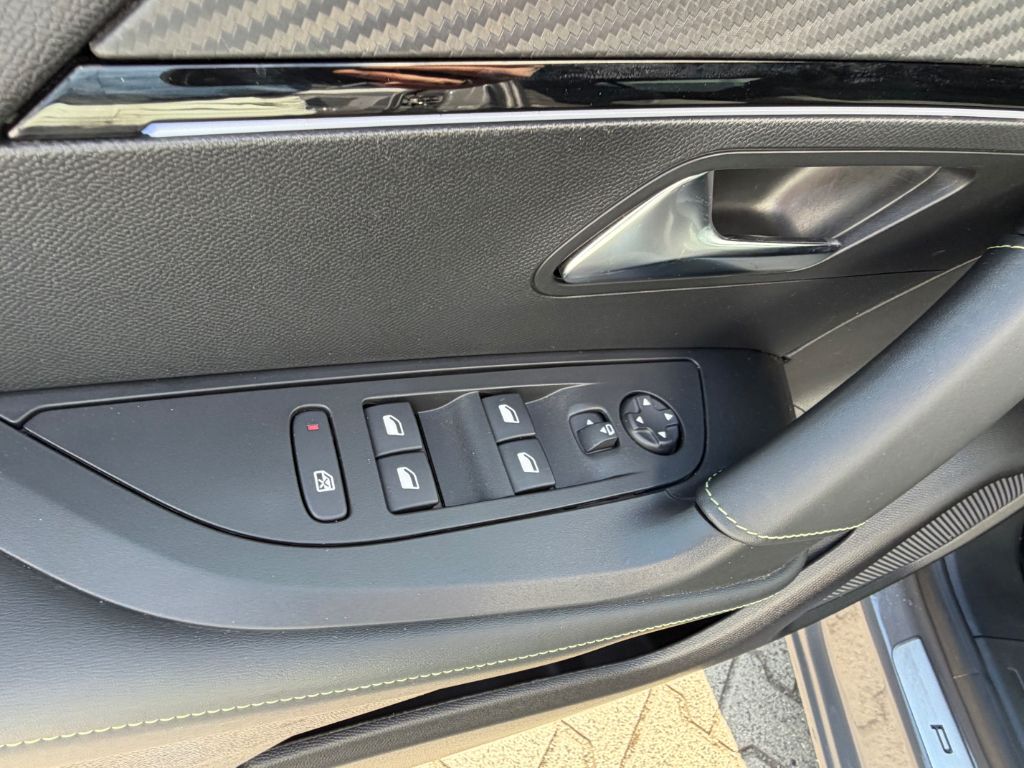 2008 BlueHDi 130 EAT8 GT