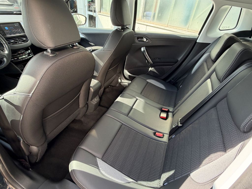 2008 PureTech 82 Allure