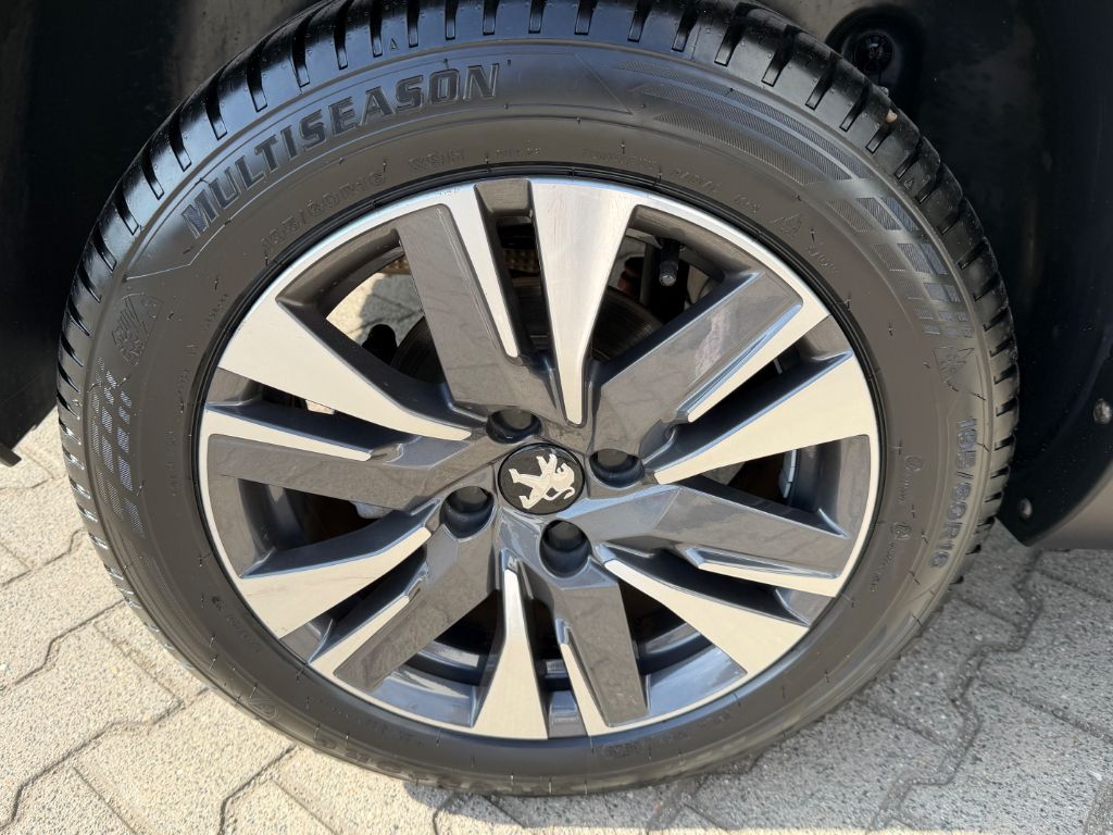 2008 PureTech 82 Allure