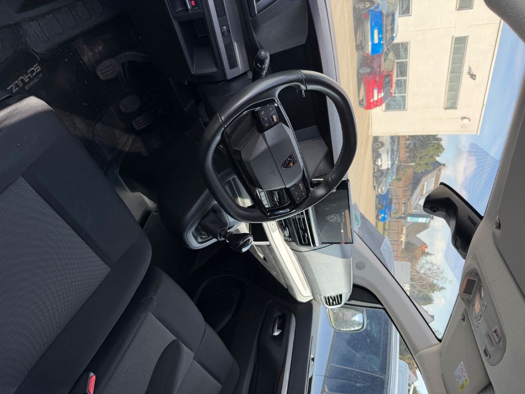 2008 PureTech 82 Allure