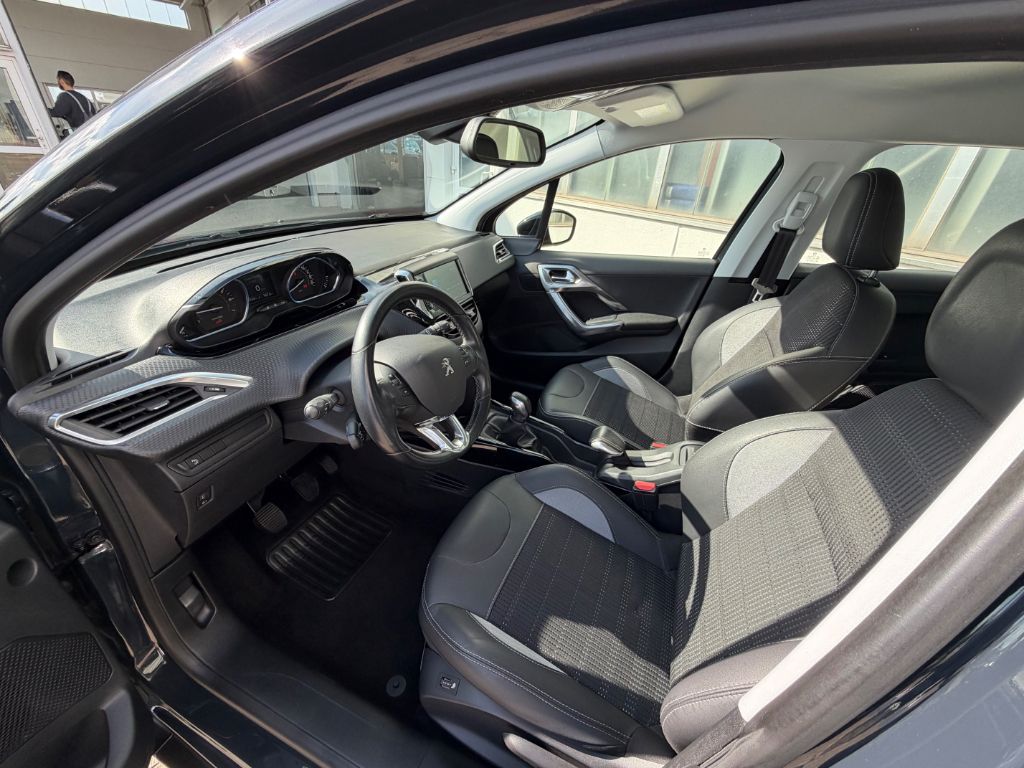 2008 PureTech 82 Allure