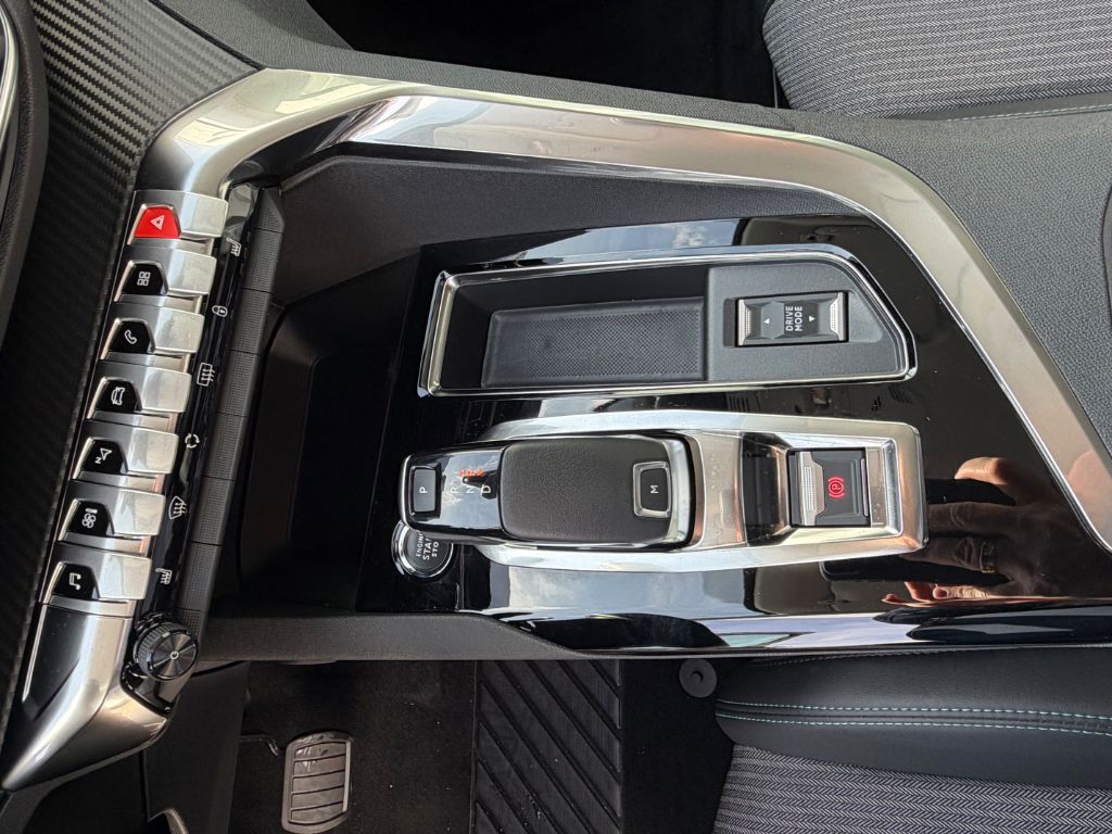 3008 PureTech 130 Stop & Start GPF EAT8 Allure