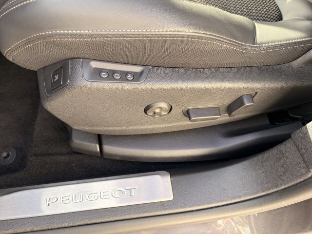 5008 BlueHDi 180 EAT8 GT