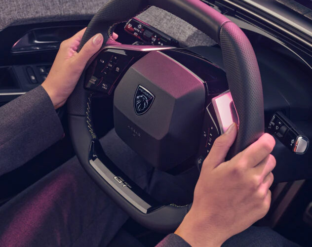 KEY_HYBRID_BENEFITS_3 Peugeot 3008 - SICHER UND INSTINKTIV FAHREN